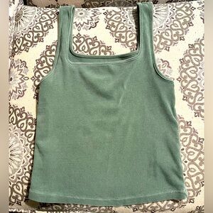 green old navy top